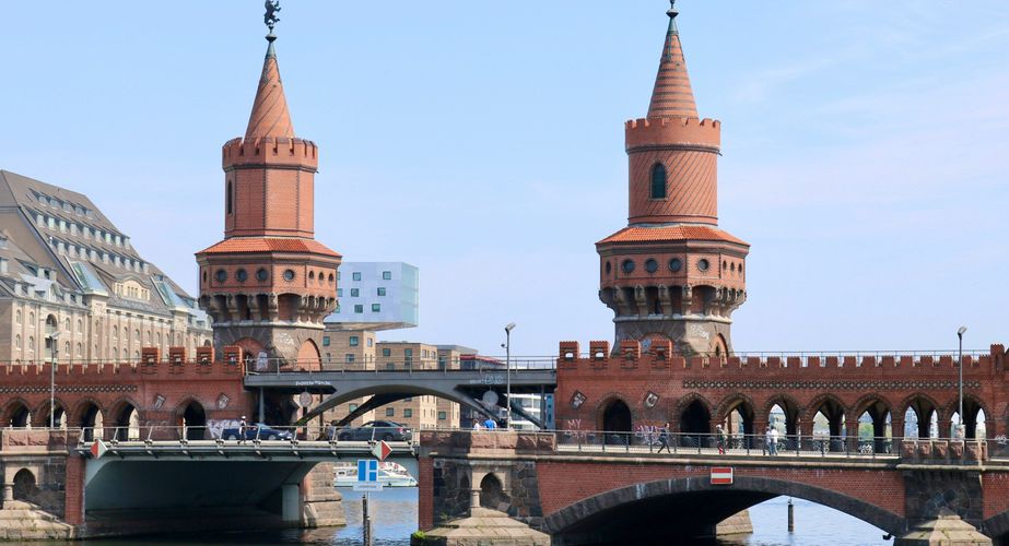 Kreuzburg wijk Berlijn Oberbaumbrucke Kreuzburg wijk Berlijn Oberbaumbrucke